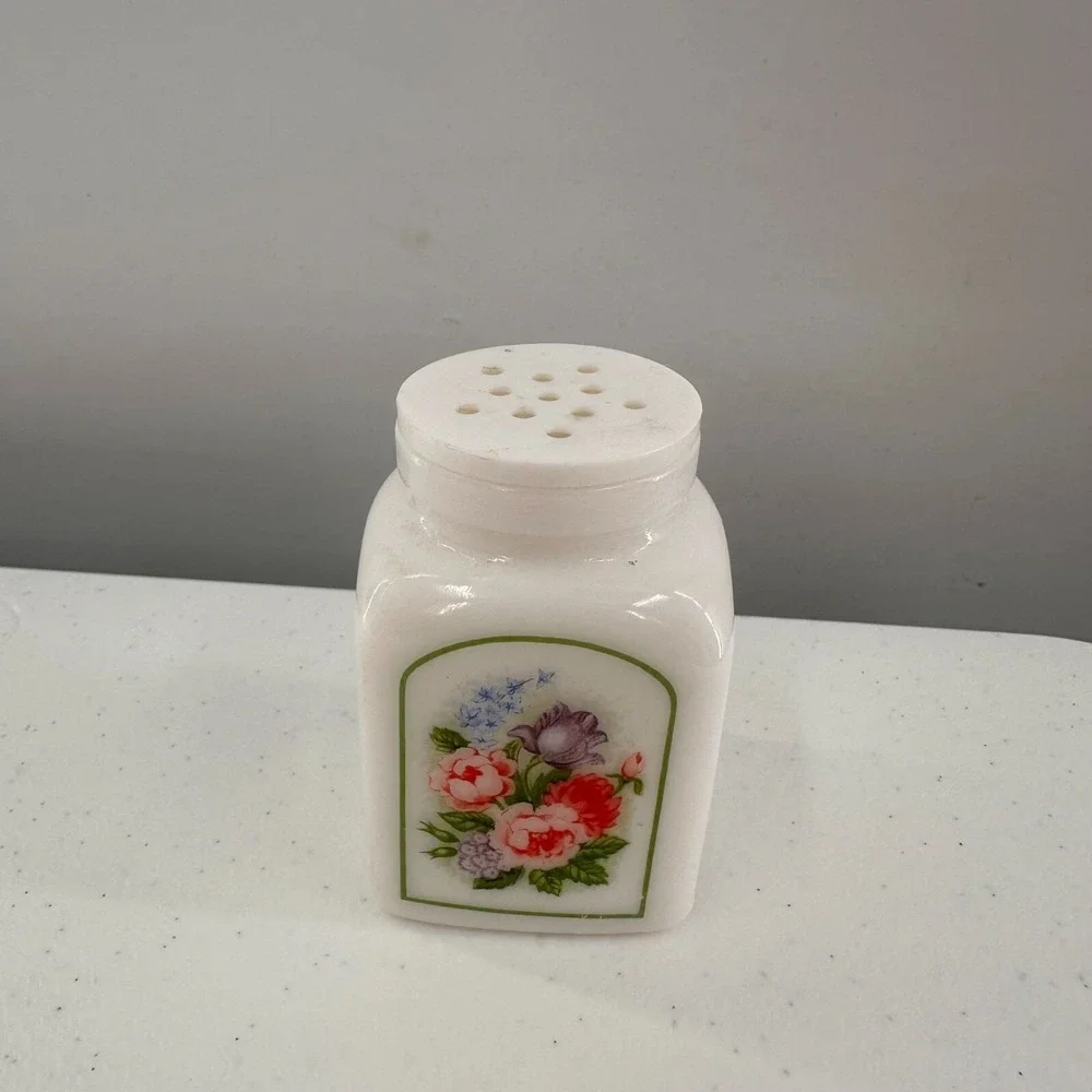 Vtg Avon Country Garden‎ Ceramic Floral Salt Shaker 3
